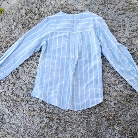 Yidarton Blue and White Striped Blouse - Picture 9 of 11